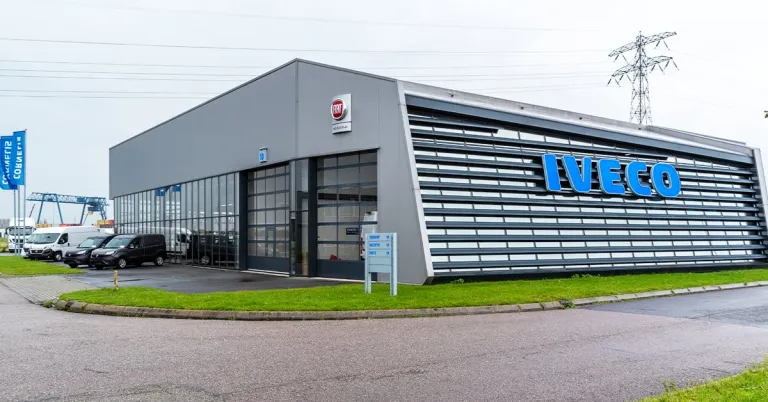 Verkoopadviseur bij een IVECO dealer